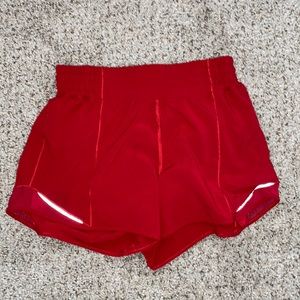 Lulu lemon hotty hot high rise lined short 4”
